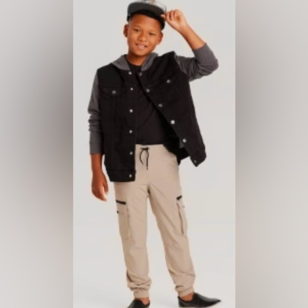 art class  Boys Khaki Woven Cargo Tech Jogger Pants 
Size 7